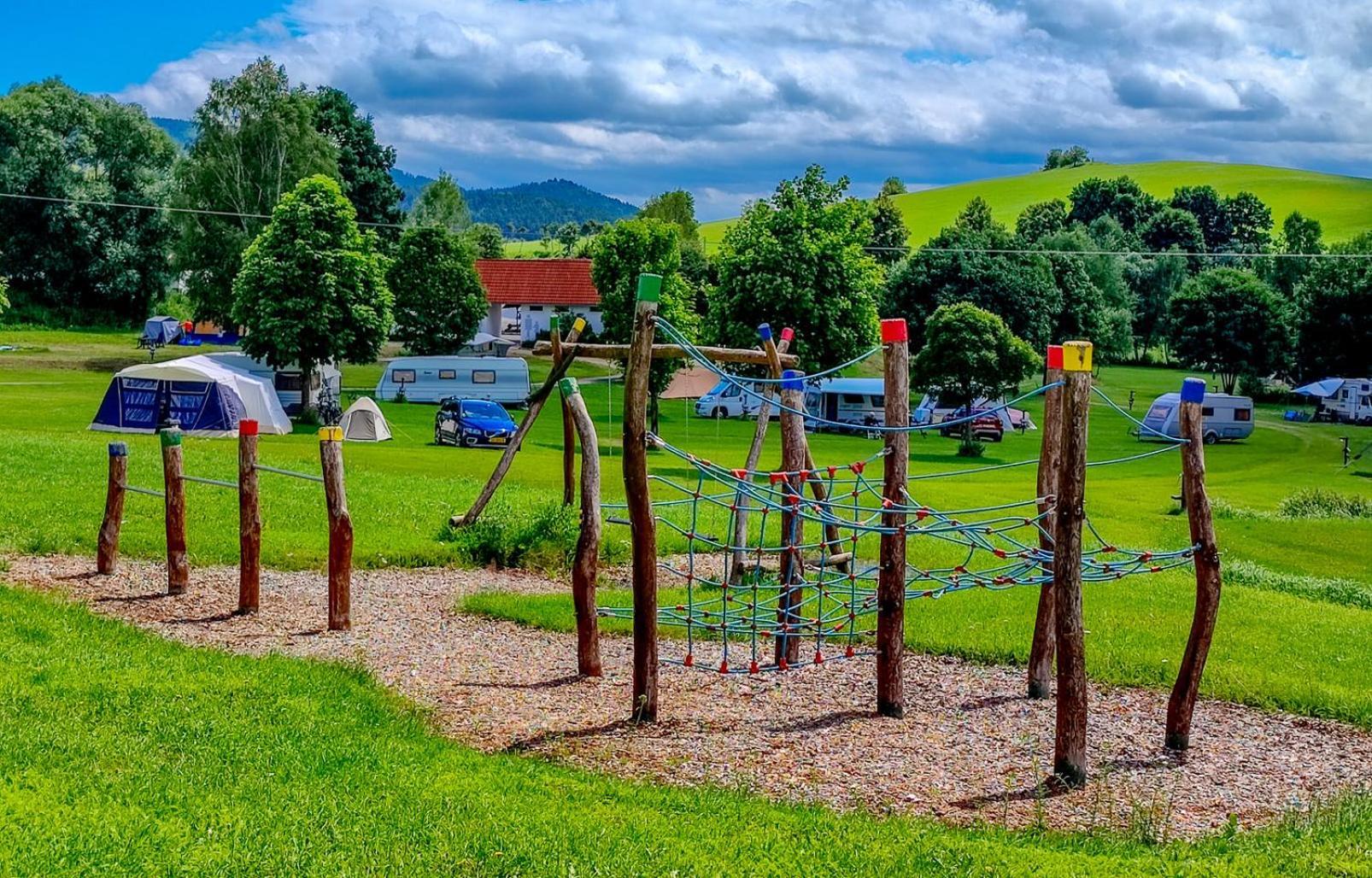 Вилла Camphouse Chvalsiny Экстерьер фото